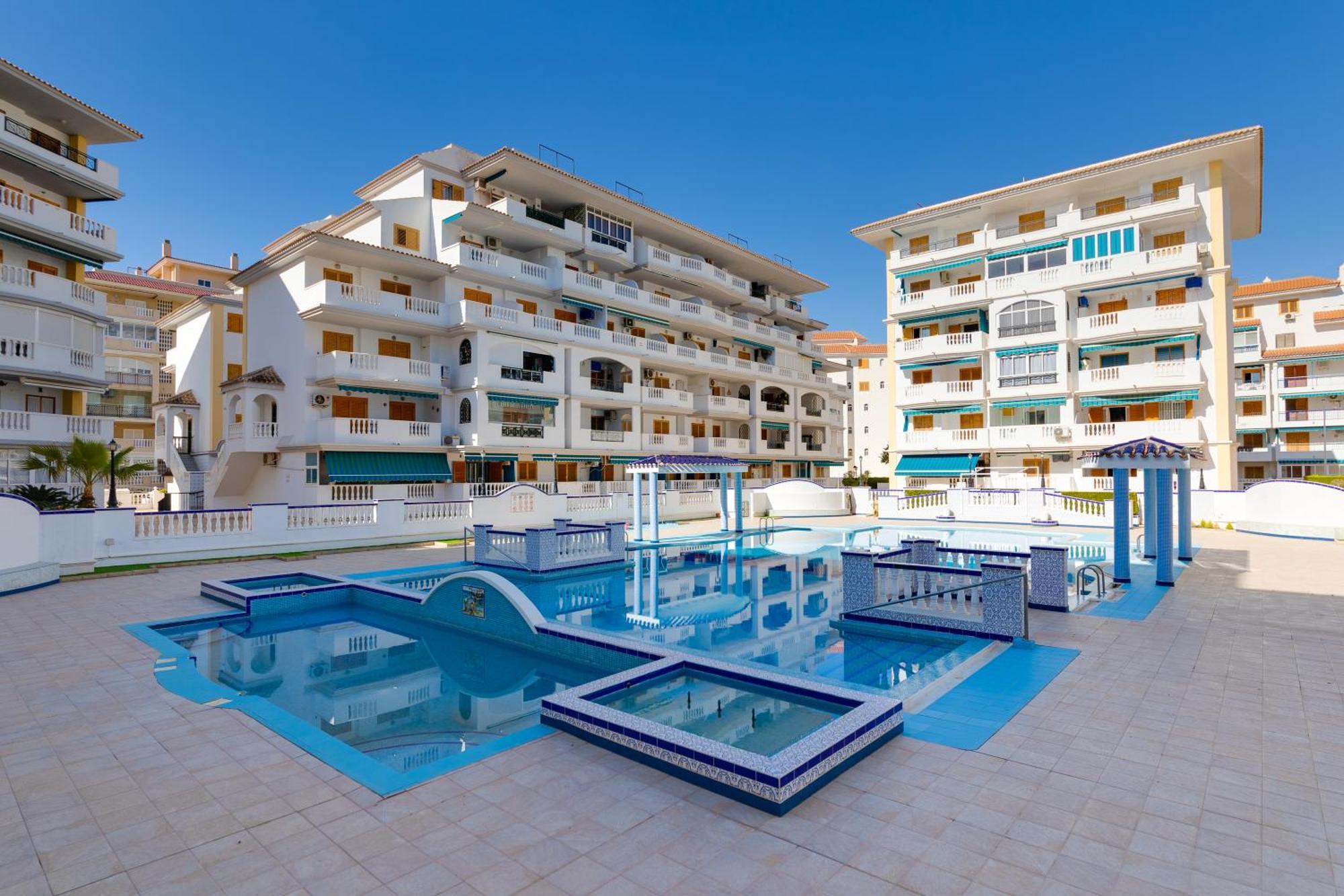 Appartement Urb Vinamar à Torrevieja Extérieur photo